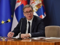 PUKLA BRUKA U SRBIJI: Vučić i njegov poslušnik Lučić uhvaćeni 'spuštenih gaća'
