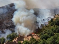 IZGORJELA ČITAVA SELA, RASTE BROJ MRTVIH I POVRIJEĐENIH: Dramatična situacija sa požarima (VIDEO)