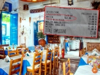 O OVOM RAČUNU IZ RESTORANA BRUJE SVI: Predjela 20 eura, sok 5 - ali kada su vidjeli ovu stavku, POBJESNJELI SU!  (FOTO)