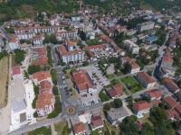 UŽAS U BiH: Petogodišnjak pucao u sestru!