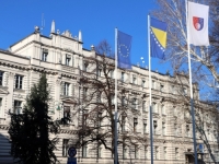 VLADA KS NAJAVILA: Poznato kad je isplata regresa