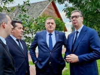 'DAN MRMOTA' SRPSKE POLITIKE: Od raspada Saveza komunista Jugoslavije, preko Miloševićevog SPS-a, do Vučićevog SNS-a i nazad