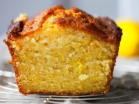 RECEPT ZA SOČAN KOLAČ ZA ČIJU ĆE VAM PRIPREMU TREBATI PET MINUTA: Jednostavno, sve sastojke samo...
