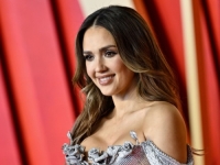 JESSICA ALBA U NOVOJ ROMANSI: Ljubi 12 godina mlađeg muškarca (FOTO)