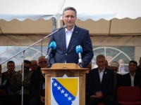 SNAŽNA PORUKA DENISA BEĆIROVIĆA S VLAŠIĆA: 'Odlučni smo čuvati istinu o našim herojima; komšijske veze smatrajmo...' (FOTO)