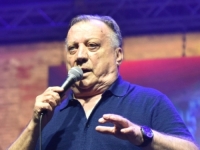 RASTE ZABRINUTOST ZA NJEGOVO STANJE: Nakon hitne hospitalizacije, Halid Bešlić otkazao još jedan koncert u Hrvatskoj