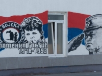 SRAMOTNO!: Novi mural ratnog zločinca Ratka Mladića u Banjoj Luci uznemirava povratnike