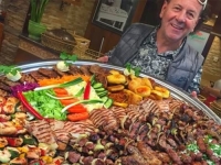 HIT NA INTERNETU: Akademici se raspojasali u restoranu kod Brajlovića...