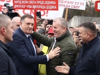 PROPAO MITING ZA DODIKA U BANJOJ LUCI: Rasulo unutar stranke, Dodik pobjegao van granica BiH