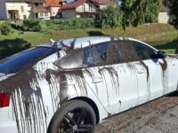 DOŠLA IZ NJEMAČKE U HRVATSKU NA ODMOR PA JOJ BIJELI AUDI A5 UNIŠTILI BOJOM: 'Zgroženi smo! Pa ovo je malo i mirno mjesto...'