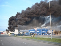 U JEDNOM OD NAJJAČIH NAPADA DO SADA: Rusija bombardovala američku fabriku (FOTO/VIDEO)