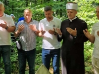 'BUŽIM, KRAJINA I CIJELA BiH ČUVAJU SJEĆANJE NA NAŠE HEROJE': Ministar Lokmić posjetio mezar i mjesto pogibije Izeta Nanića