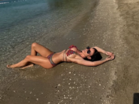POHVALILA SE DA JE U DOBROJ FORMI: Katarina Živković objavila fotografiju sa plaže i sve ostavila bez teksta