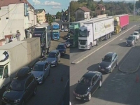ODLAZI DIJASPORA IZ ZEMLJE: Velike gužve na izlazima iz Bosne i Hercegovine, kolone vozila nepregledne