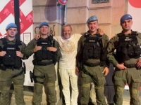 POZNATI BH. GLUMAC SA PRIPADNICIMA MUP-a KS: 'Oni nas čuvaju dok neka druga policija premlaćuje svoje građane...'