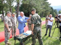 MINISTAR HELEZ ZADOVOLJNO: 'Sretan sam jer danas ovi mladi iz svih krajeva BiH polažu zakletvu svojoj domovini'