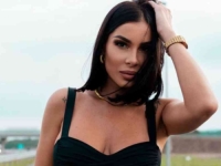 MIA BORISAVLJEVIĆ POKAZALA DA JE U TOP FORMI: Objavila video u provokativnoj haljini, jedva obuzdala bujne grudi