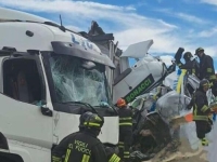 STRAVIČNA SAOBRAĆAJNA NESREĆA U ITALIJI: Najmanje troje mrtvih u vozilu Hitne pomoći, puno povrijeđenih (FOTO)