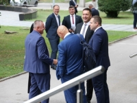 VRŠE SE PROVJERE: Upućena anonimna dojava o eksplozivnoj napravi u NSRS, poslanici i novinari evakuisani iz zgrade
