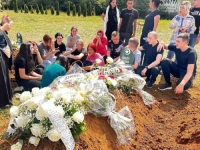 POGINULA VRAĆAJUĆI SE S MORA: U Zenici klanjana dženaza 16-godišnjoj Leoni Haliti