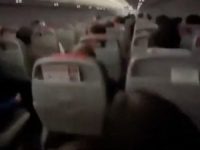 POTPUNI HAOS NA LETU ZA RIM: Mrkli mrak, blješte crvena svjetla, putnici vrište, avion ne može sletjeti (VIDEO)