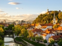 SLOVENIJA UVODI KRAĆU RADNU SEDMICU ZA STARIJE RADNIKE: Novi zakon im nudi tri opcije