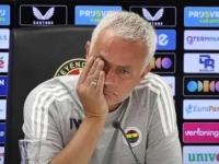 'OTIŠAO JE DIO MOJE HISTORIJE!': Mourinho u suzama na konferenciji, drhtao mu glas (VIDEO)