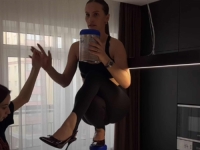 RUSKA INFLUENSERKA PRIHVATILA VIRALNI IZAZOV: Pala i slomila kičmu (VIDEO)
