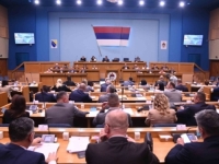 BURNO U BANJOJ LUCI: Posebna sjednica Narodne skupštine Republike Srpske, iz opozicije najavljuju...