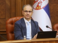 ĐURO MACUT SUOČAVA SE S TEŠKIM OPTUŽBAMA: Premijer Srbije prijavljen zbog smrti pacijentice, Ustavni sud pet godina odugovlači slučaj