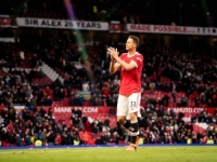 BIVŠI KAPITEN MANCHESTER UNITEDA STIGAO U SARAJEVO: Ubrzo će potpisati ugovor sa italijanskim klubom i dijeliti svlačionicu sa Tarikom Muharemovićem