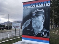 POZVALI DOMAĆE INSTITUCIJE DA DJELUJU: OHR osudio veličanje zločinca Ratka Mladića muralom u Banjoj Luci