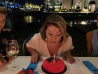 PROSLAVILA 75. ROĐENDAN: Neda Ukraden podijelila svoju fotografiju u kupaćem kostimu (VIDEO)