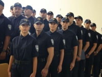 NAJAVLJEN PRIJEM JOŠ NEKOLIKO STOTINA SLUŽBENIKA: MUP HNK dobio 34 nova mlađa inspektora