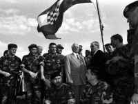 DOSIJE 'SB' 'DVOSTRUKA KONOTACIJA' AKCIJE 'OLUJA'(II): Iako je  Tuđman govorio da je 'oslobađanje Bihaća IZLIKA', dakle 'krinka, kamuflaža…' njegovi sljedbenici govore suprotno