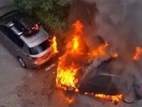 DRAMA U SARAJEVU: Odjekivale detonacije, izgorio automobil, vatra se proširila na parkirana vozila...