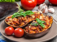 SAVRŠENO SOČAN PRIJEDLOG ZA RUČAK: Punjeni patlidžan za koji će vam svi tražiti recept