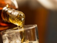 MINISTARSTVO ZDRAVSTVA KATARA OBJAVILO: Od trovanja alkoholom za četiri dana umrlo trinaest osoba