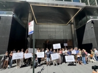 PROTESTI SRPSKE DIJASPORE U NEW YORKU: Zaustavite Vučićevu kontrolu nad nezavisnim medijima