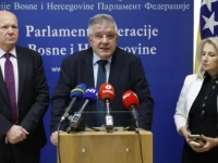 ZA NJIH SAMO NAJBOLJE: Rukovodstvo Parlamenta FBiH počastilo se limuzinom od 80.000 KM