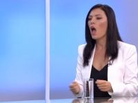 15 MINUTA POTPUNOG LUDILA: Sanja Vulić u dramatičnom obraćanju na RTRS-u nadmašila sebe, pogledajte blamažu godine...