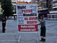 UKLONJENI TRANSPARENTI ISPRED NARODNOG POZORIŠTA: Srđan Mandić uputio kratku poruku