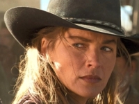 SVI STUDIJI ŽELJELI SU JE U SVOJIM NAJVEĆIM PROJEKTIMA: Sharon Stone imala je samo jedan uslov za ulogu u kultnom vesternu Sama Raimija