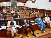 HAOS NA VANREDNOJ SKUPŠTINI GRADA BANJALUKE: 'Ako može ono, može i ovo' - Stanivuković se posvađao sa odbornicima SNSD-a