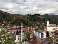 NA DAN DŽENAZE U SREBRENICI, U DVORIŠTU CRKVE SLAVIO SE PETROVDAN UZ 'VESELI SE SRPSKI RODE': Tužilaštvo BiH odbacilo prijavu, evo pojašnjenja