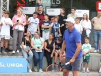'SB' NA KULTURNO-SPORTSKOM SPEKTAKLU: Na Marindvoru u Sarajevu teniski meč odigrali Goran Ivanišević i glumac... (FOTO+VIDEO)