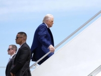 TRUMP POSLAO KRATKU PORUKU I UKRCAO SE U AIR FORCE ONE: Poznati članovi delegacija Rusije i SAD-a koji će pregovarati na Aljasci (VIDEO)