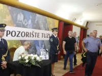 PAMTIT ĆE SE NJEGOVA HRABROST I PROFESIONALIZAM: Održana komemoracija policijskom službeniku Samiru Mustafiću u Tuzli