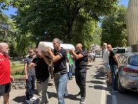 'SMRT NE BIRA VJERU ZAŠTO TO RADI VLAST?': SB' u Stocu, protest građana i aktivista zbog poništenja odluke o izgradnji harema (FOTO+VIDEO)