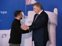 ZAHVALAN ZA PODRŠKU: Zelenski odlikovao Plenkovića i Grlića Radmana